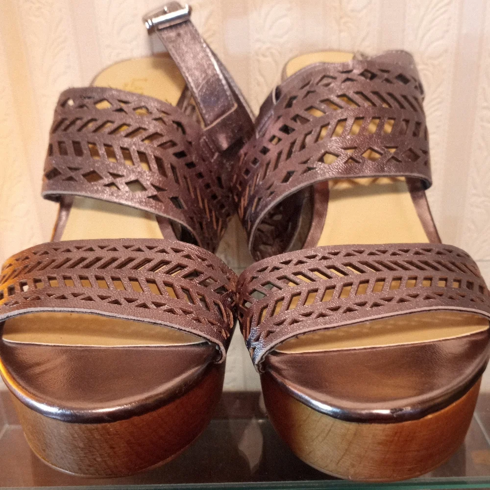 Lauren Ralph Lauren Georgina Espadrille Gold Wedge Leather Sandals Size 8.5 - Picture 9 of 12